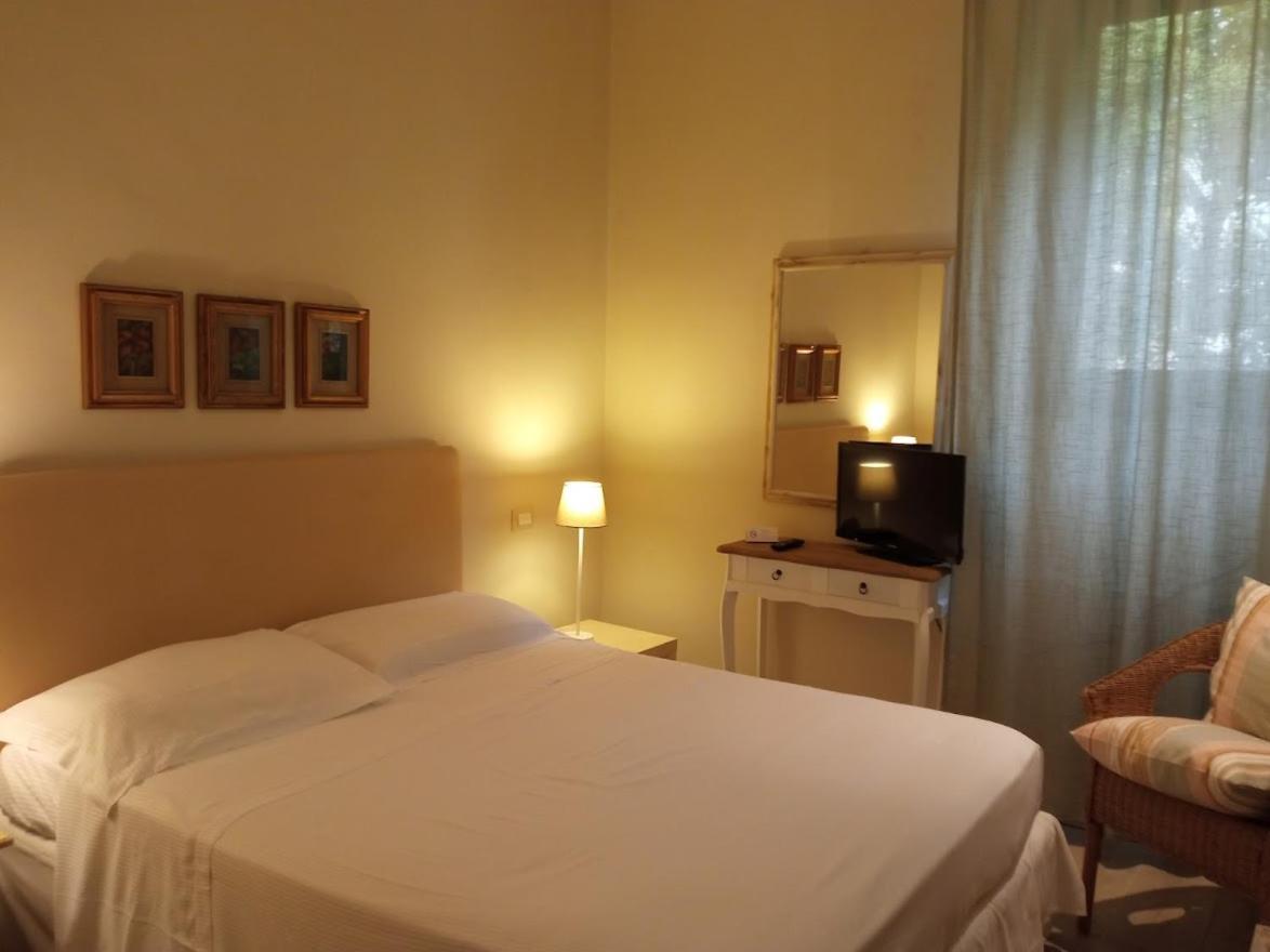 ליבורנו Hotel Touring מראה חיצוני תמונה