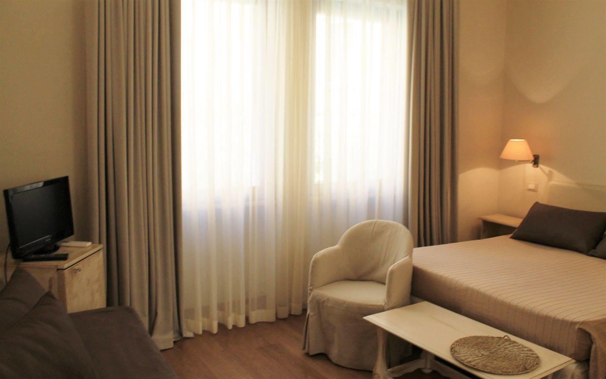 ליבורנו Hotel Touring מראה חיצוני תמונה